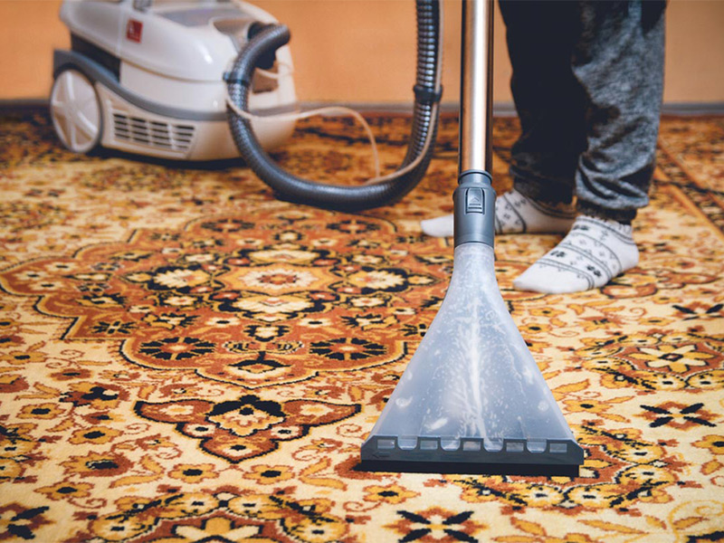 Как чистить ковры ручной работы